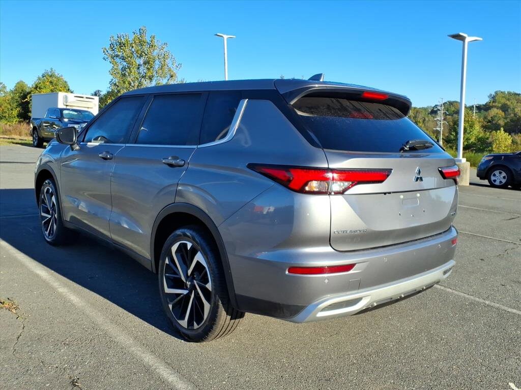 Used 2023 Mitsubishi Outlander