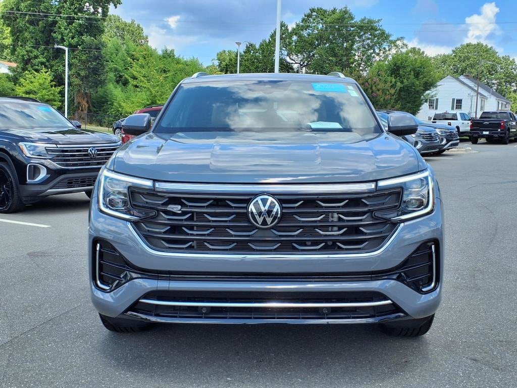 Certified 2024 Volkswagen Atlas Cross Sport 2.0T SEL R-Line 2.0T SEL R-Line 4MOTION
