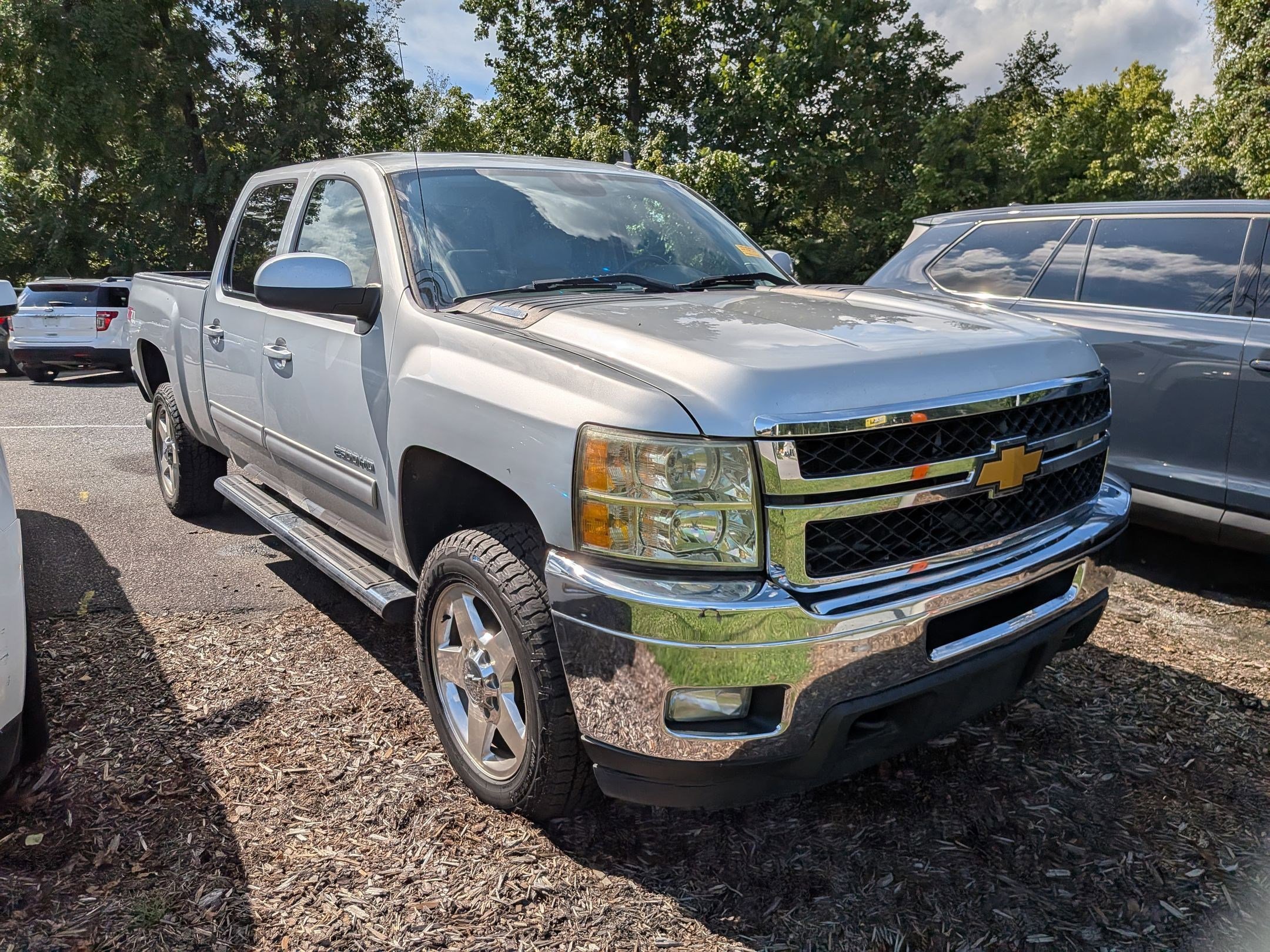 2014 Chevrolet Silverado 2500HD LTZ photo 3