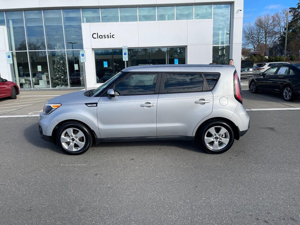 Used 2018 Kia Soul Base Auto