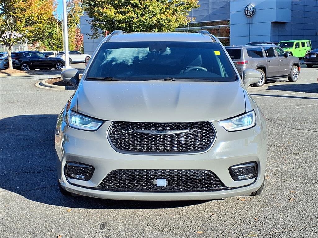 Used 2022 Chrysler Pacifica Touring L Touring L FWD