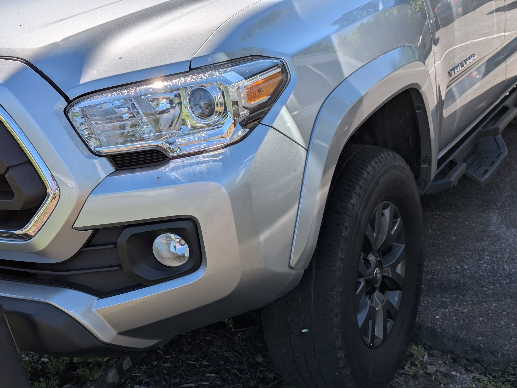 2023 Toyota Tacoma SR5 Double Cab V6 photo 4