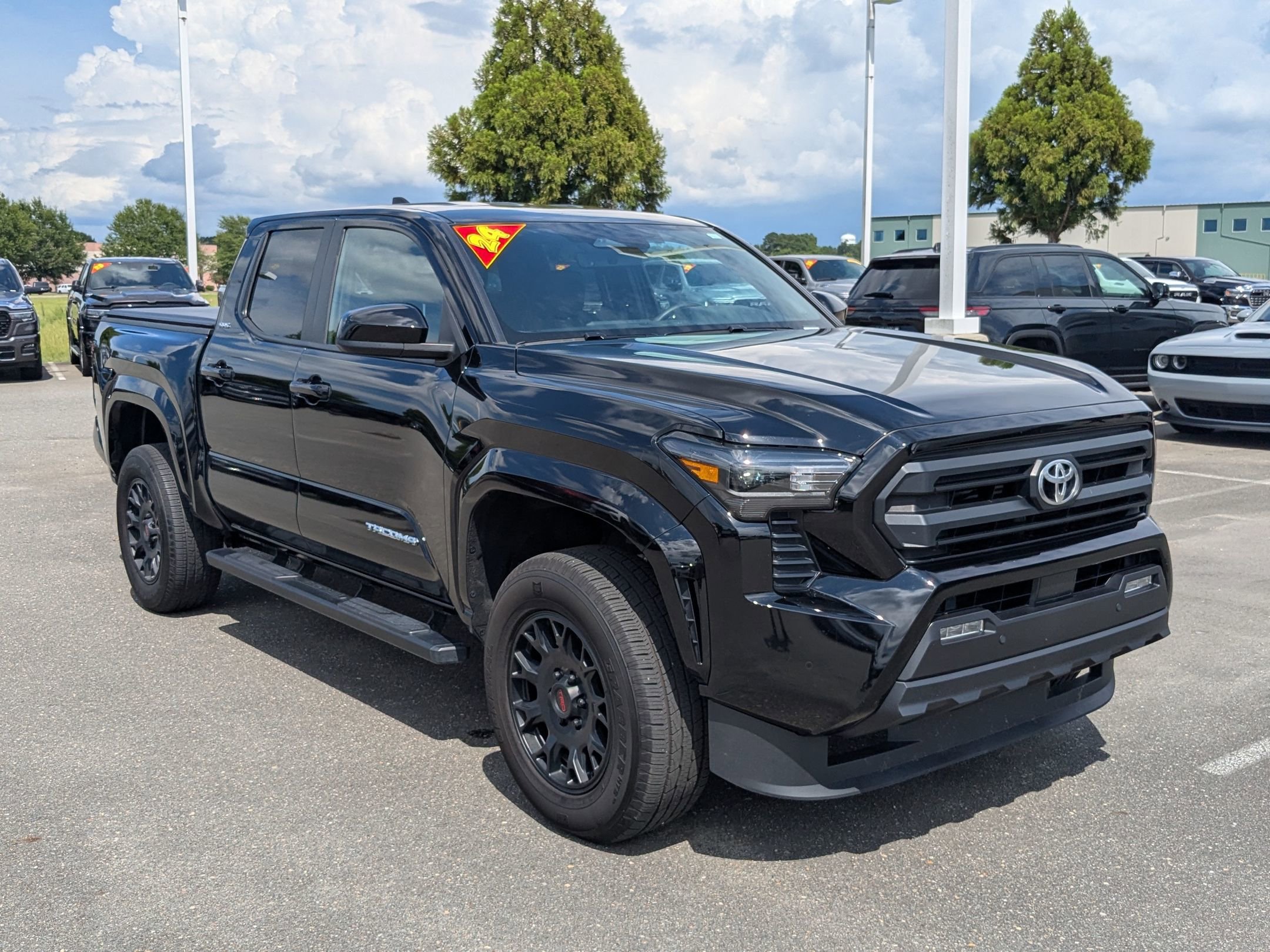 2024 Toyota Tacoma SR5 photo 3