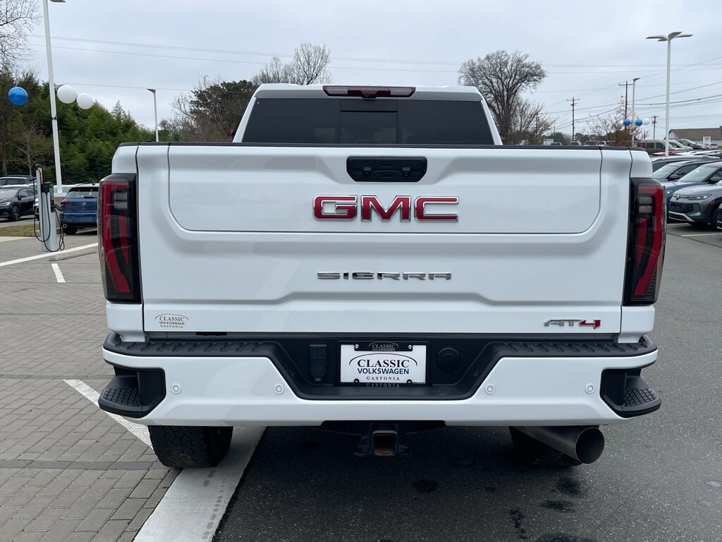 Used 2024 GMC Sierra 2500HD AT4 4WD Crew Cab 159 AT4