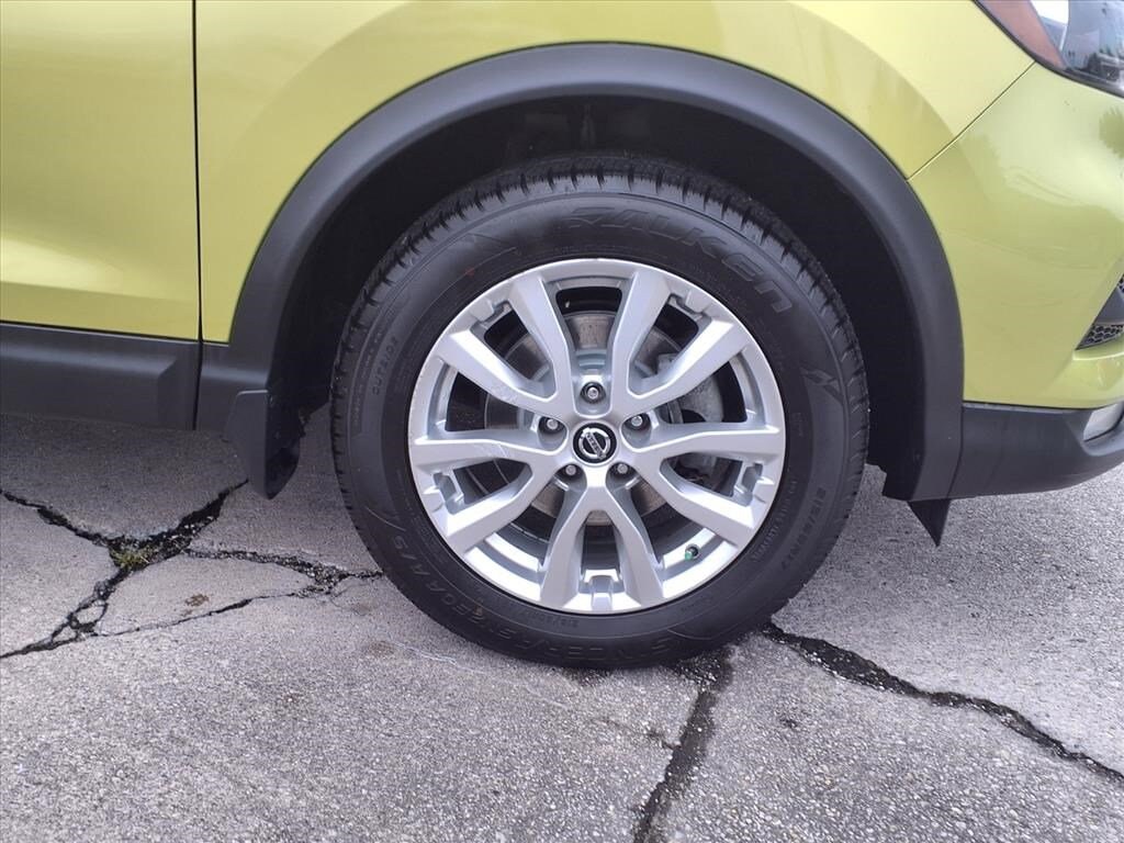 Used 2021 Nissan Rogue Sport SV FWD SV