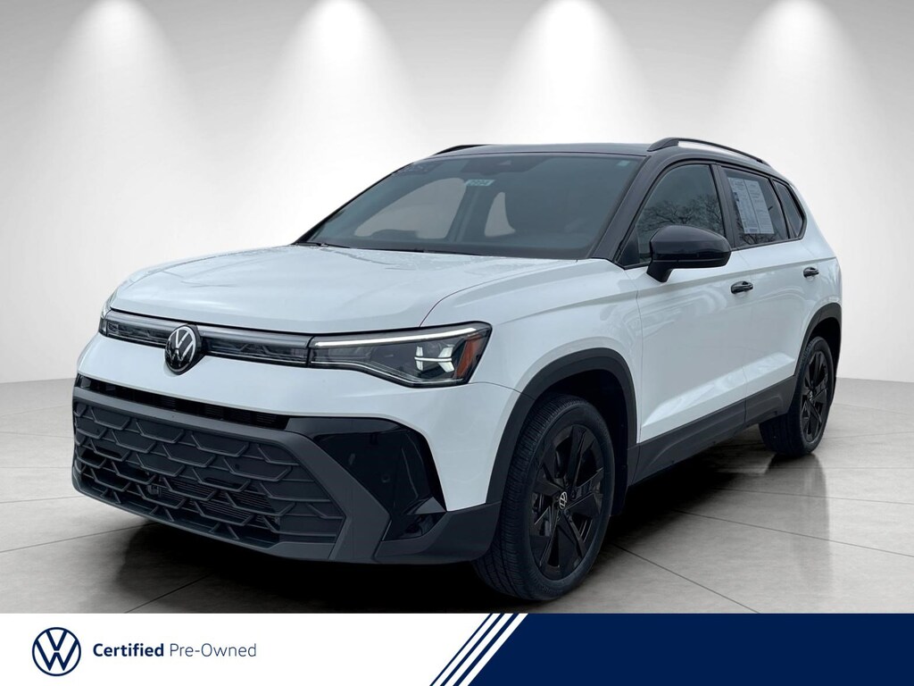Certified 2025 Volkswagen Taos SE Black SE Black FWD