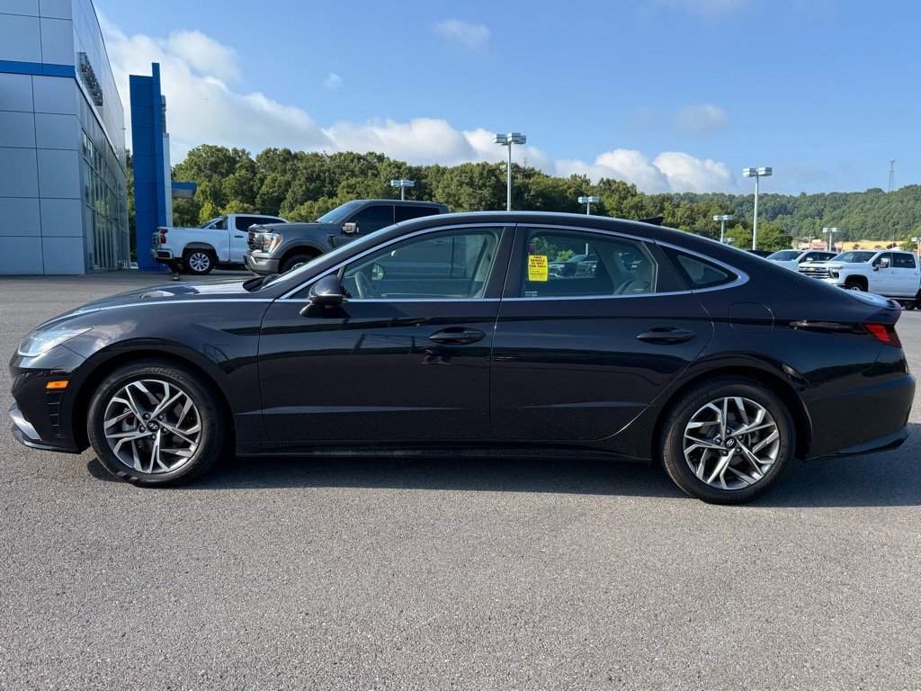 2023 Hyundai Sonata SEL photo 3
