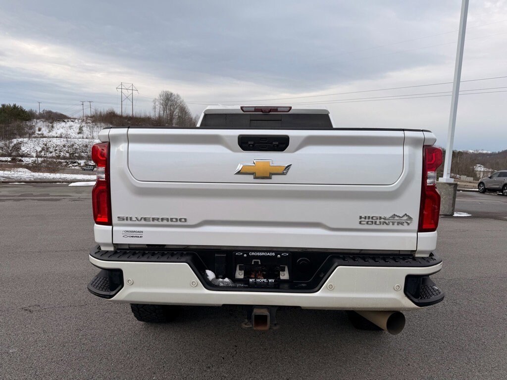 Used 2022 Chevrolet Silverado 2500HD High Country 4WD Crew Cab 159 High Country