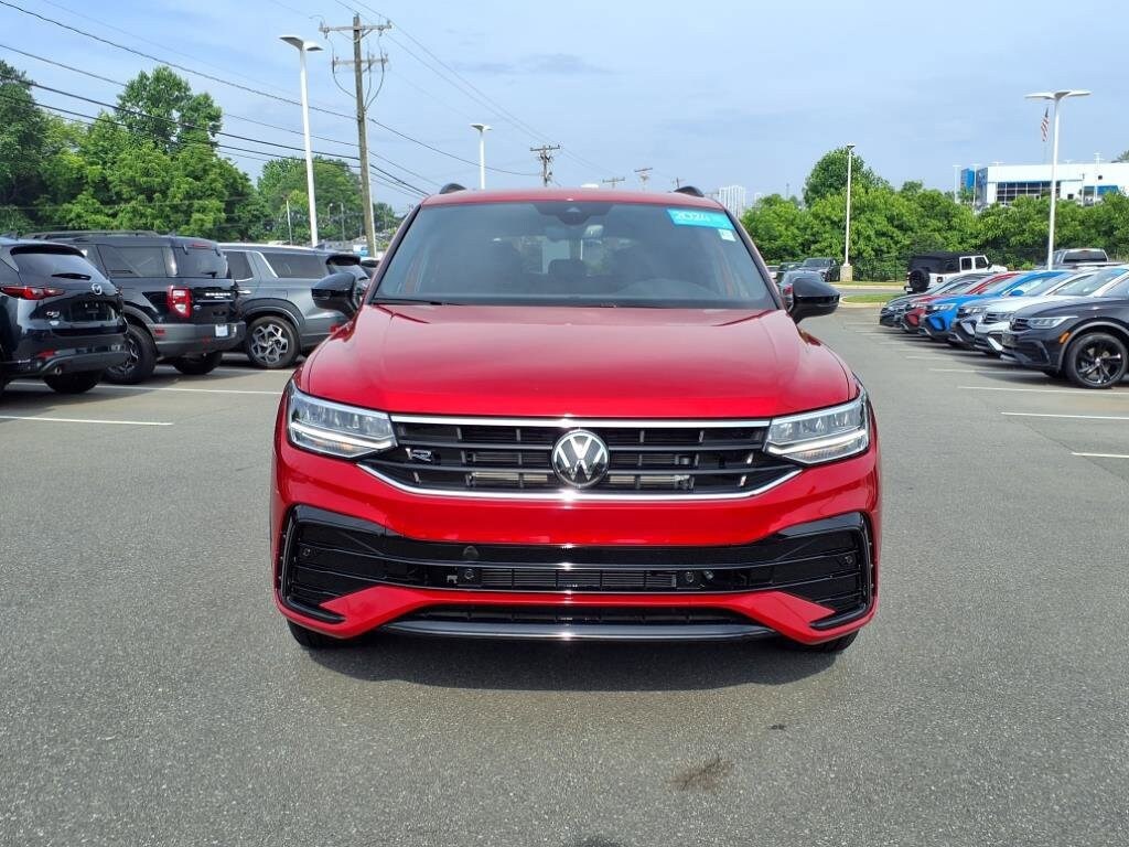 Certified 2024 Volkswagen Tiguan SE R-Line Black 2.0T SE R-Line Black FWD