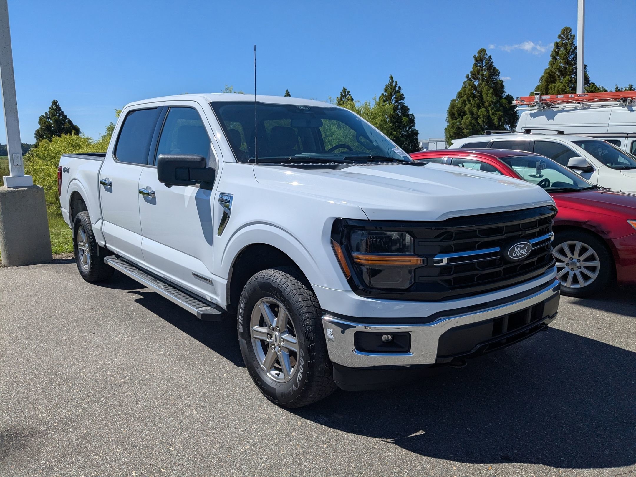 2024 Ford F-150 XLT photo 3