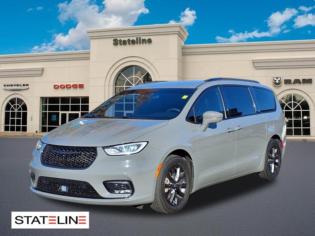 Used 2022 Chrysler Pacifica Touring L Touring L FWD