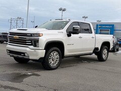 2022 Chevrolet Silverado 2500HD High Country 4WD Crew Cab 159 High Country