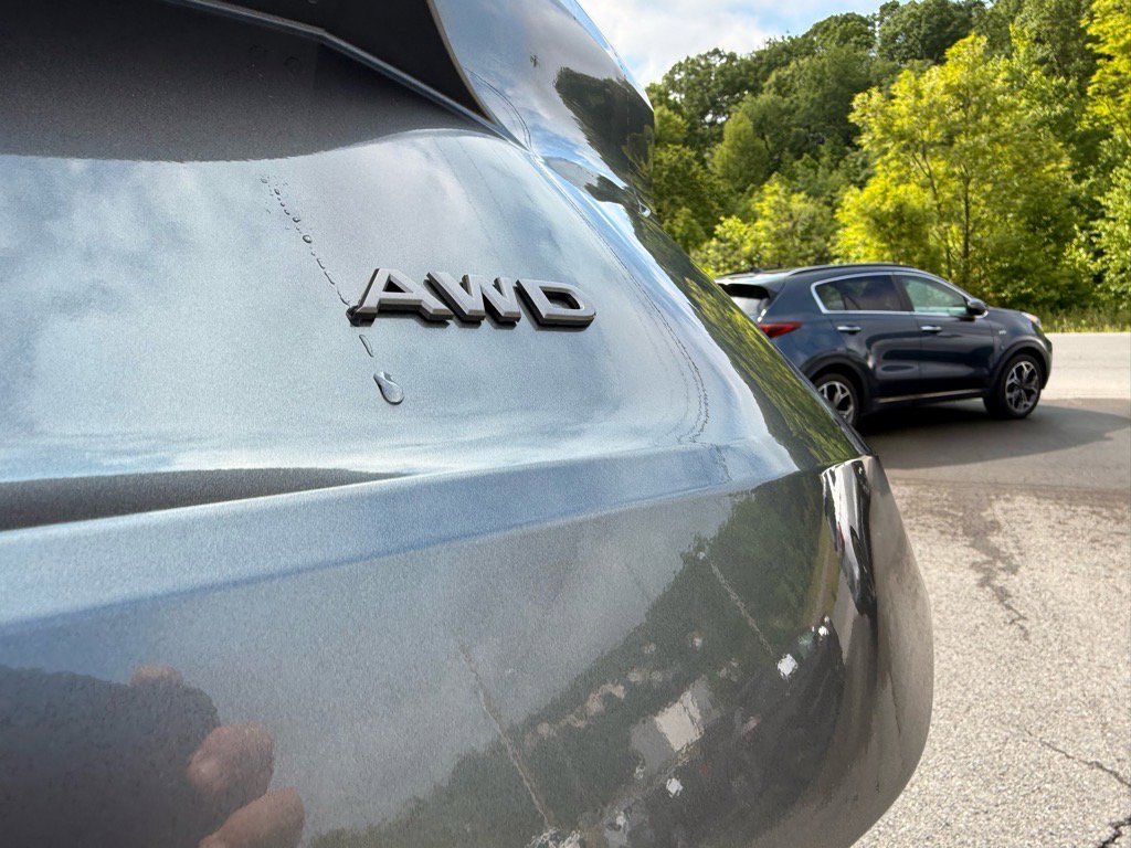 2025 Nissan Rogue S AWD photo 4