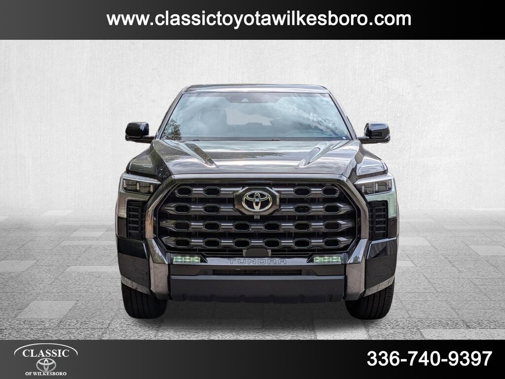 Used 2022 Toyota Tundra 4WD Platinum Platinum CrewMax 5.5 Bed