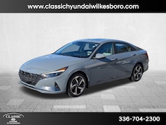 2022 Hyundai Elantra Limited Limited IVT