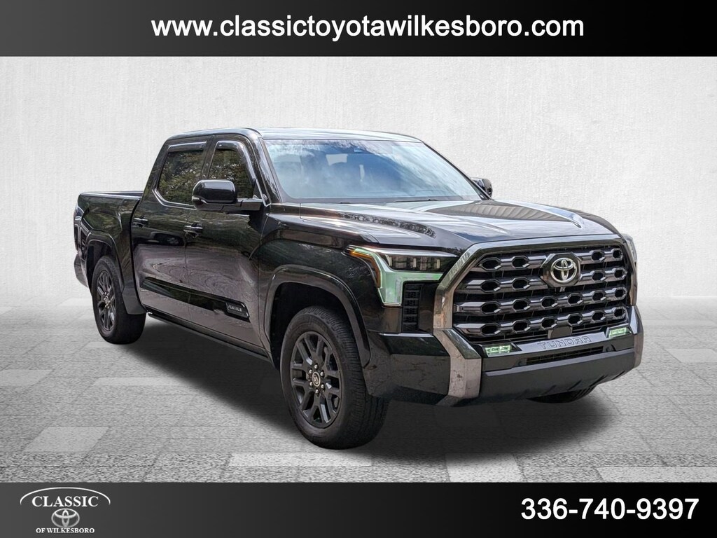 Used 2022 Toyota Tundra 4WD Platinum Platinum CrewMax 5.5 Bed