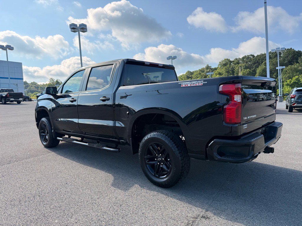 2023 Chevrolet Silverado 1500 Custom Trail Boss photo 3