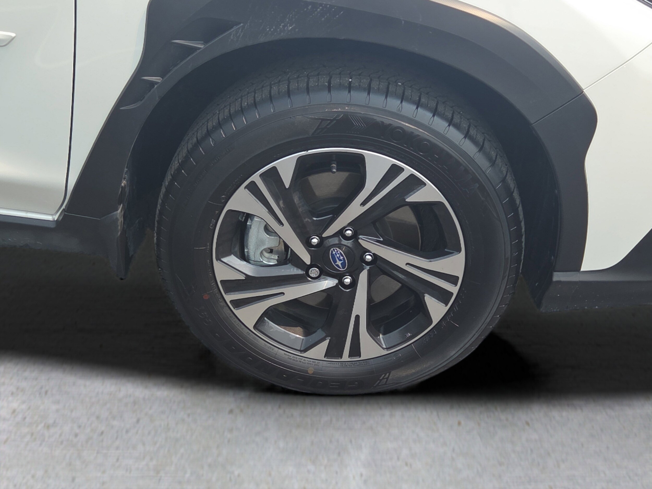 2025 Subaru Crosstrek Premium photo 4