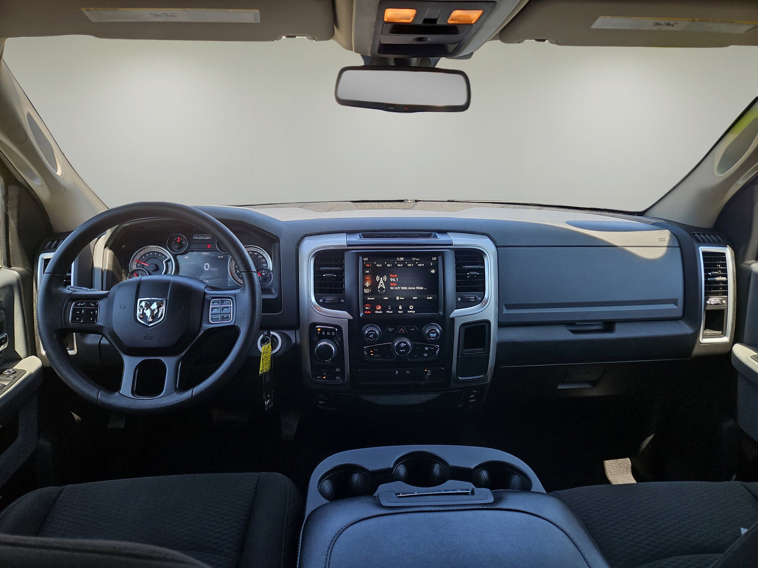 2020 Ram 1500 Classic Warlock photo 2