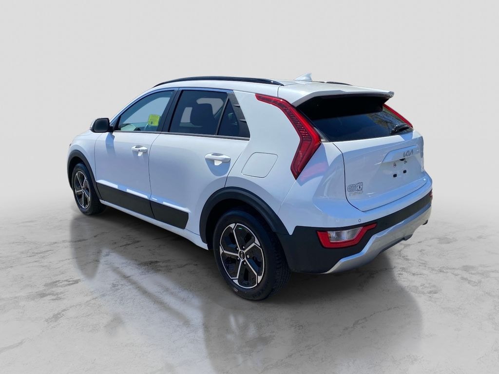 Used 2023 Kia Niro EX SUV