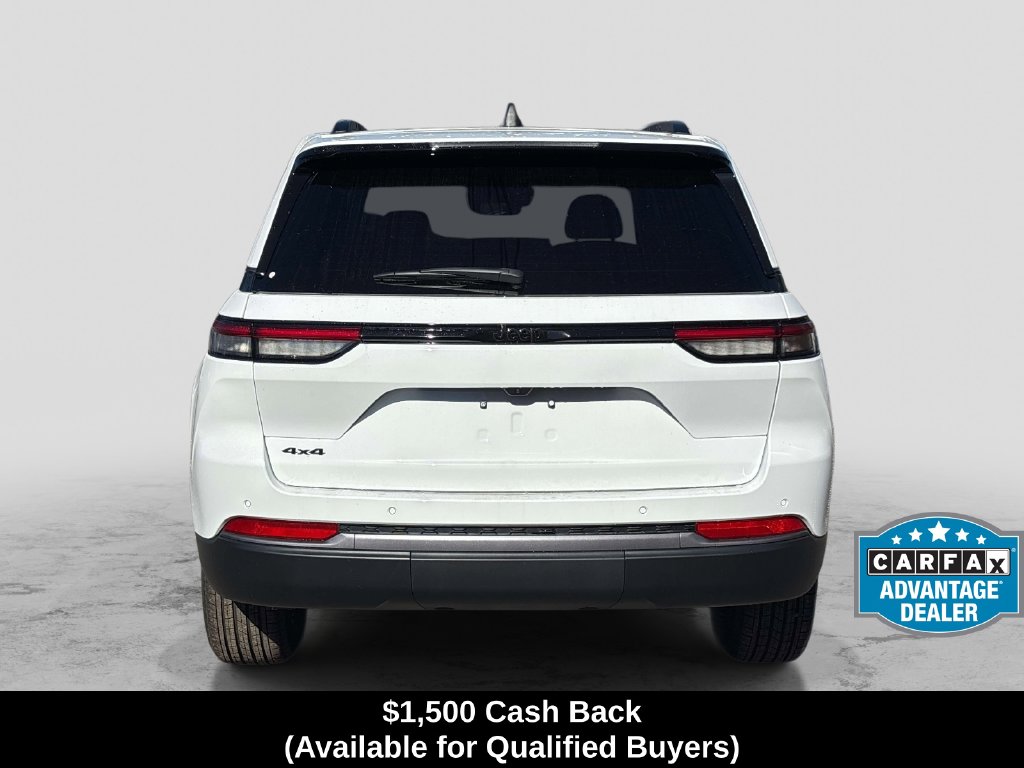 New 2027 Jeep Grand Cherokee 2 Row LAREDO 4X4 Sport Utility