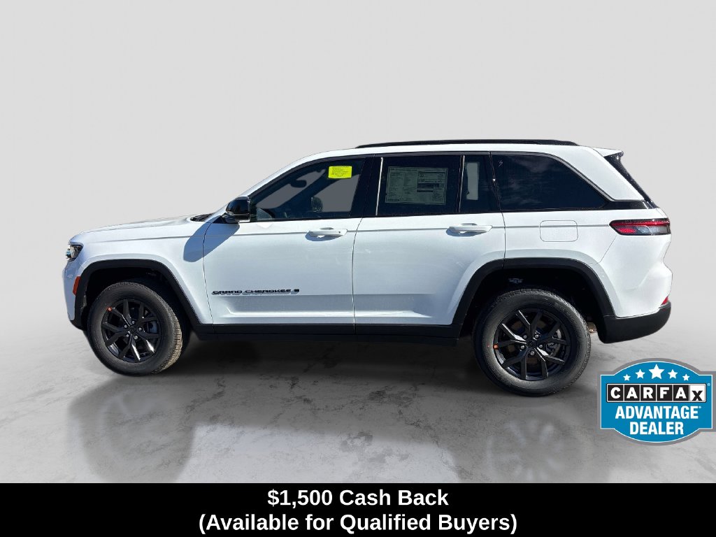 New 2027 Jeep Grand Cherokee 2 Row LAREDO 4X4 Sport Utility