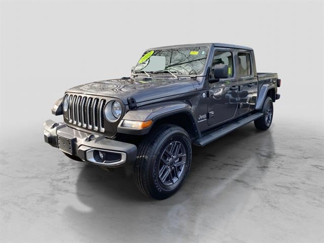 2022 Jeep Gladiator Overland's photo