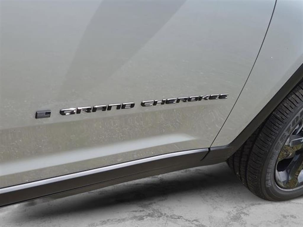 New 2025 Jeep Grand Cherokee ALTITUDE X 4X4 Sport Utility