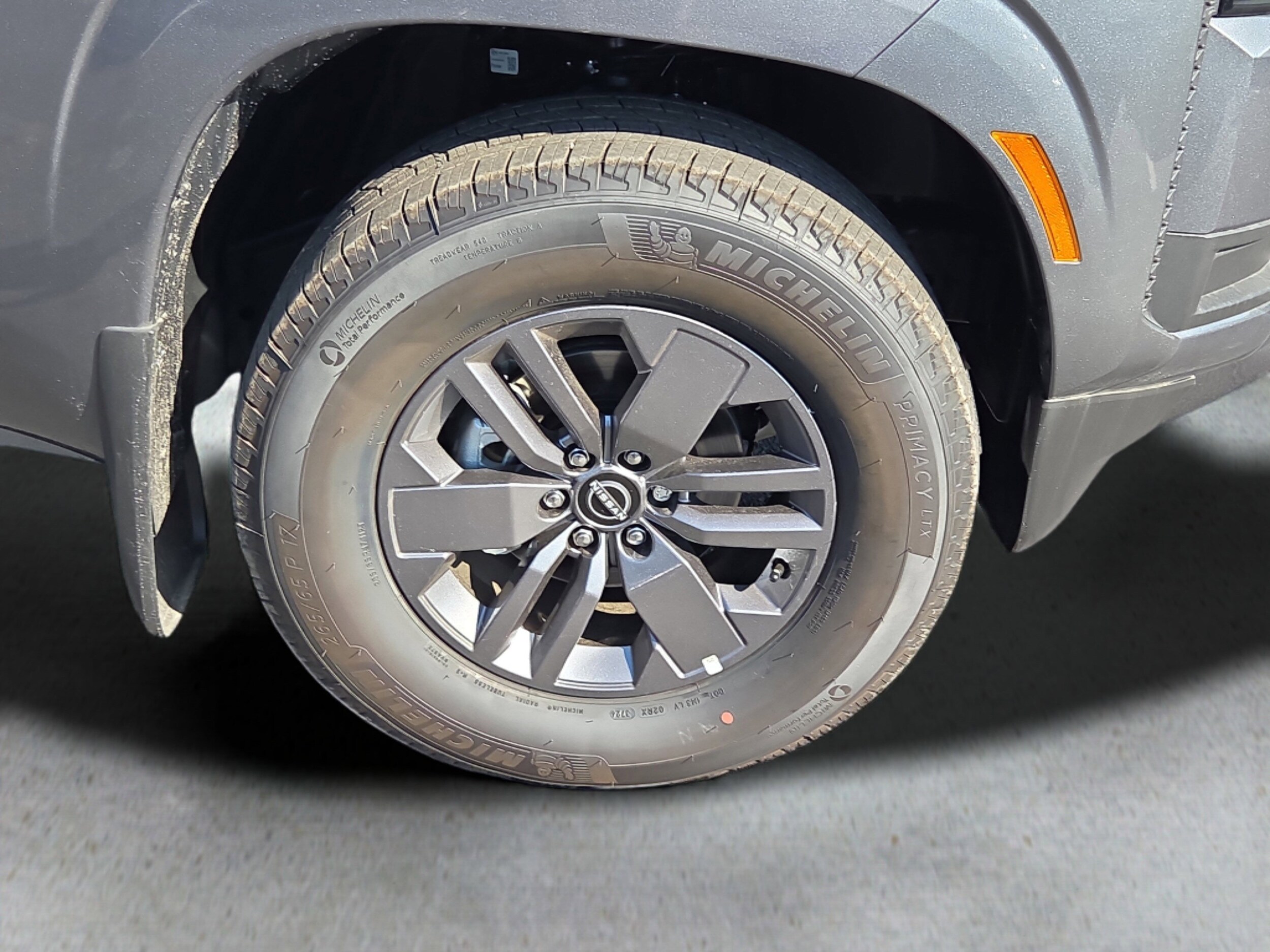 2025 Nissan Frontier King Cab SV photo 4