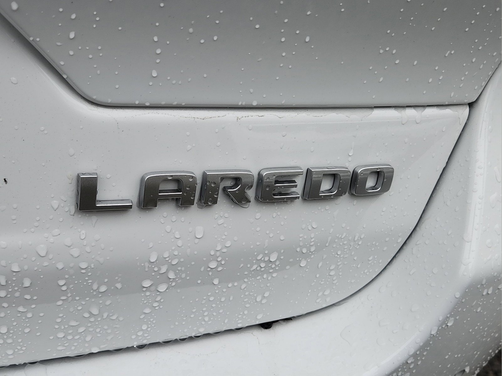 2025 Jeep Grand Cherokee Laredo photo 4