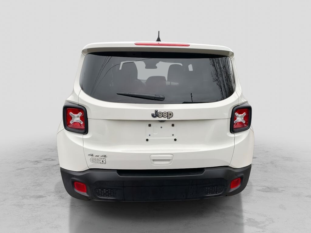 Used 2023 Jeep Renegade Latitude SUV