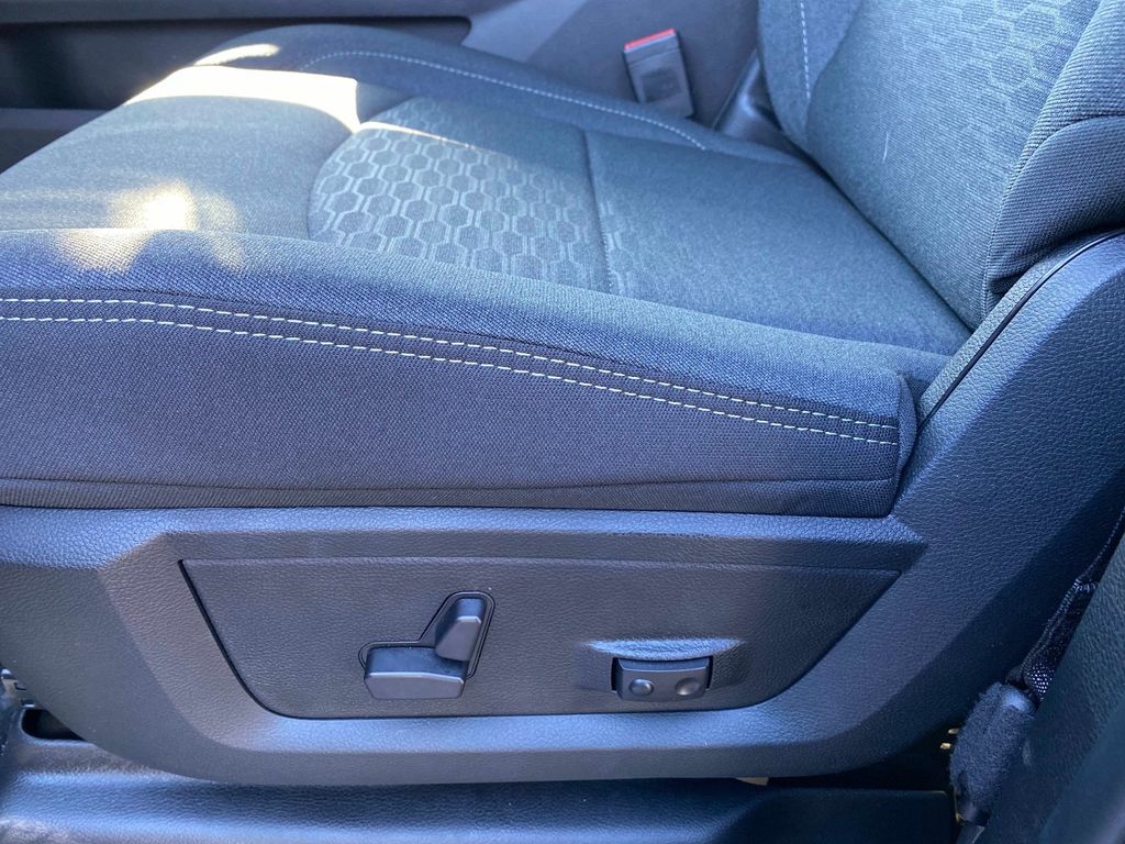 2026 RAM 2500 Big Horn - Photo 9