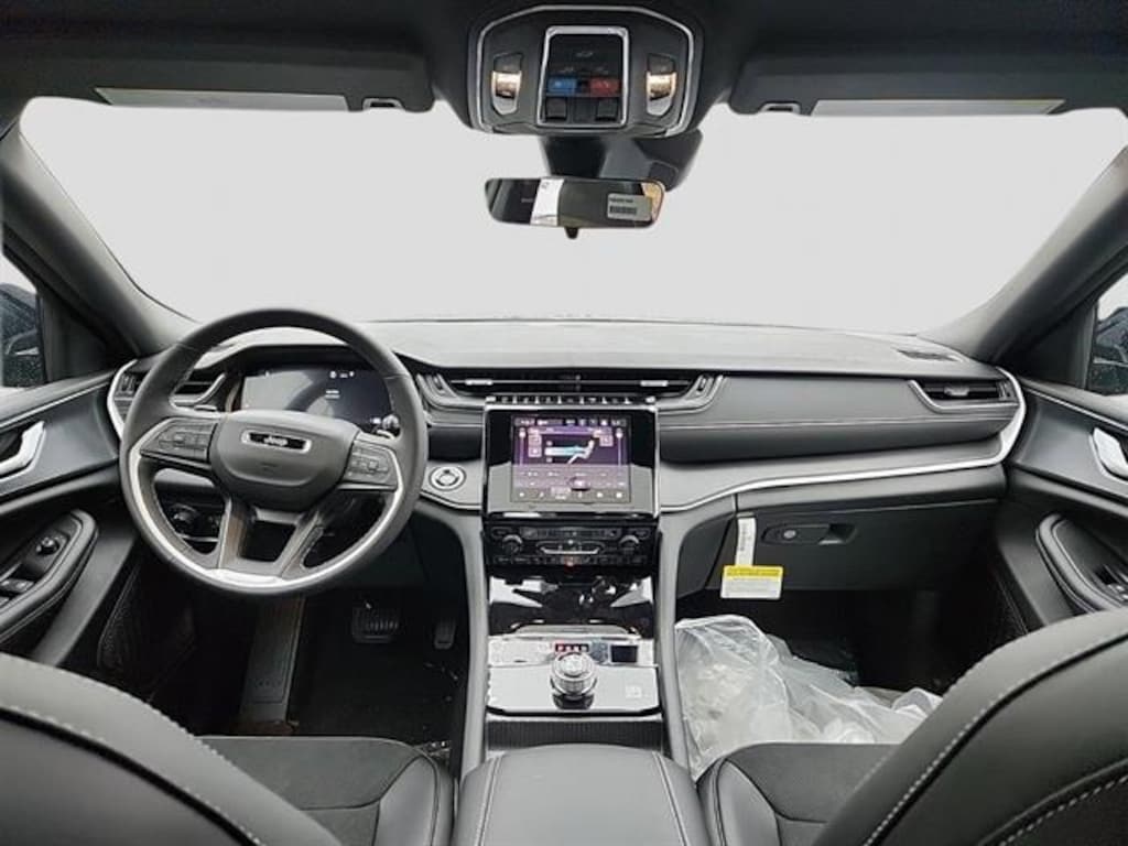 New 2025 Jeep Grand Cherokee L ALTITUDE X 4X4 Sport Utility