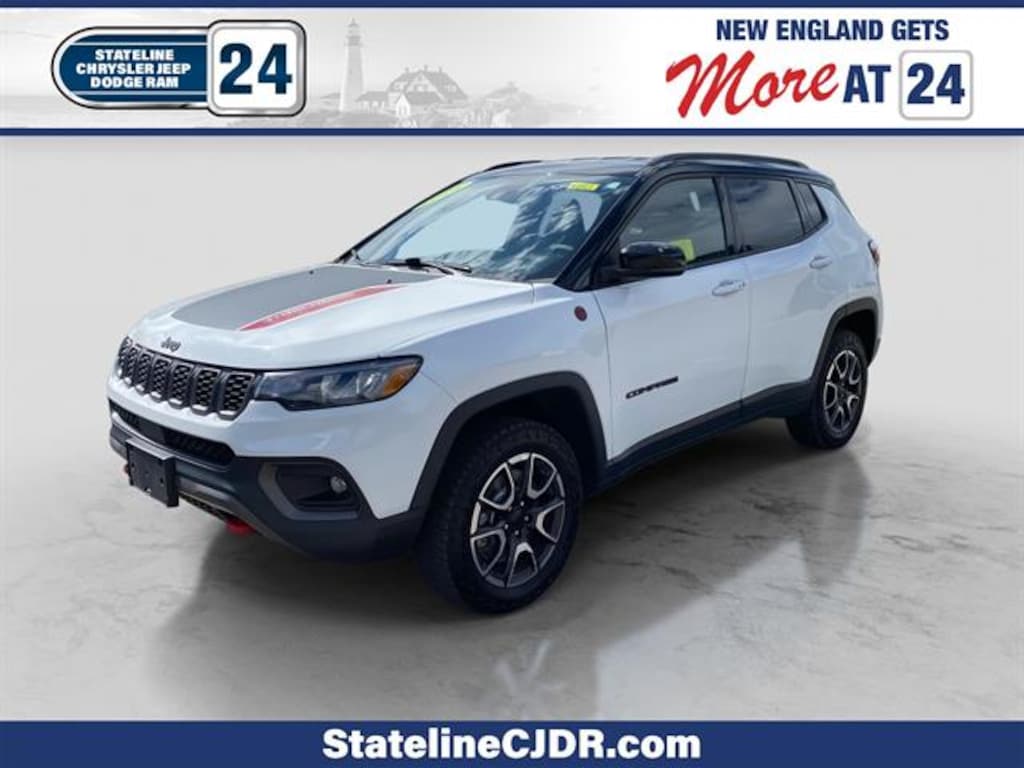 Used 2024 Jeep Compass Trailhawk