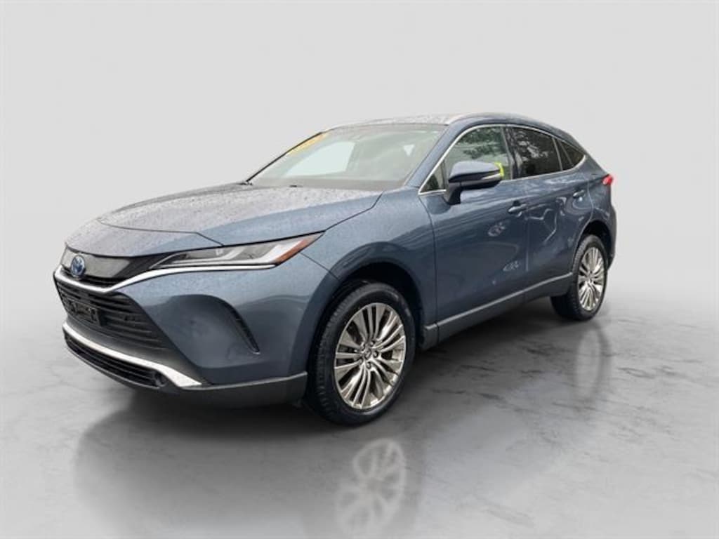 Used 2022 Toyota Venza LE