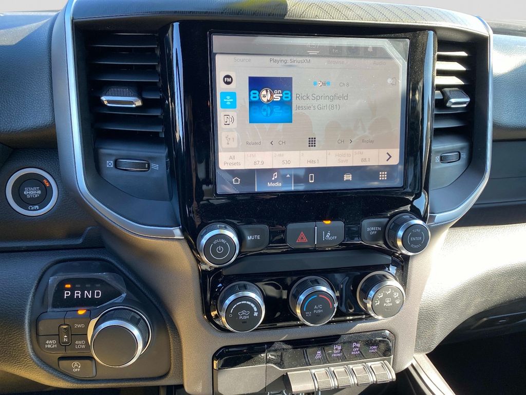 2026 RAM 1500 Express - Photo 9
