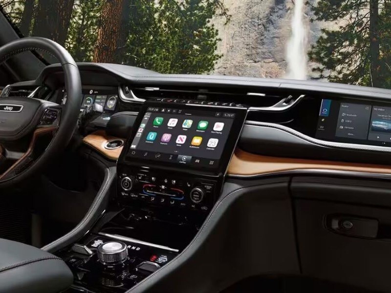 See More with the Jeep Grand Cherokee