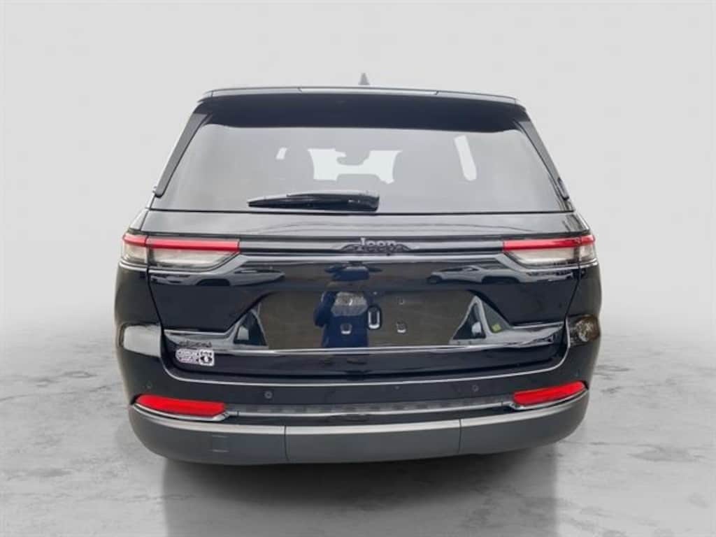 Certified 2023 Jeep Grand Cherokee Altitude