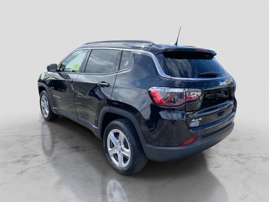 Used 2023 Jeep Compass Latitude