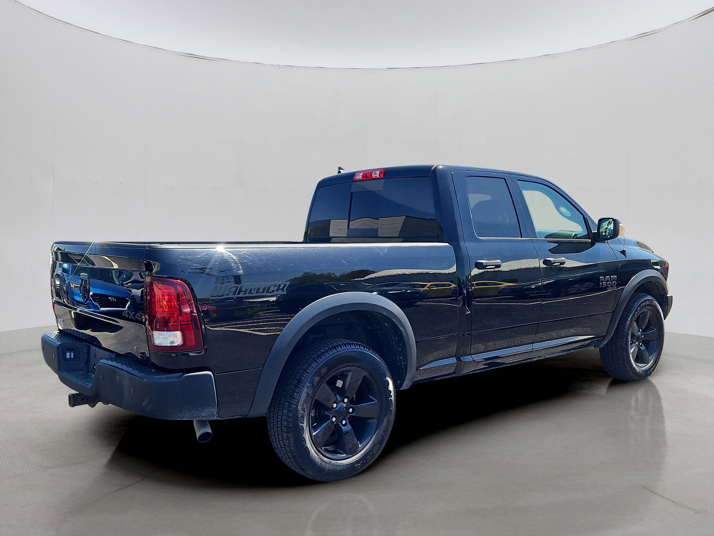 2020 Ram 1500 Classic Warlock photo 3