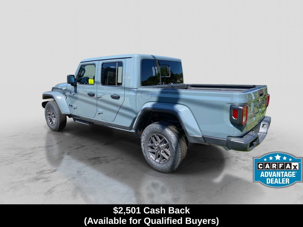 New 2026 Jeep Gladiator SPORT S 4X4 Pickup