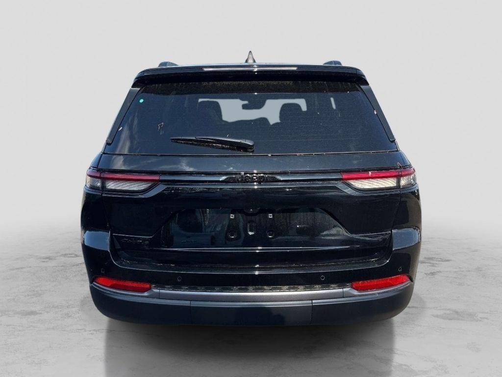 New 2026 Jeep Grand Cherokee LAREDO ALTITUDE 4X4 Sport Utility