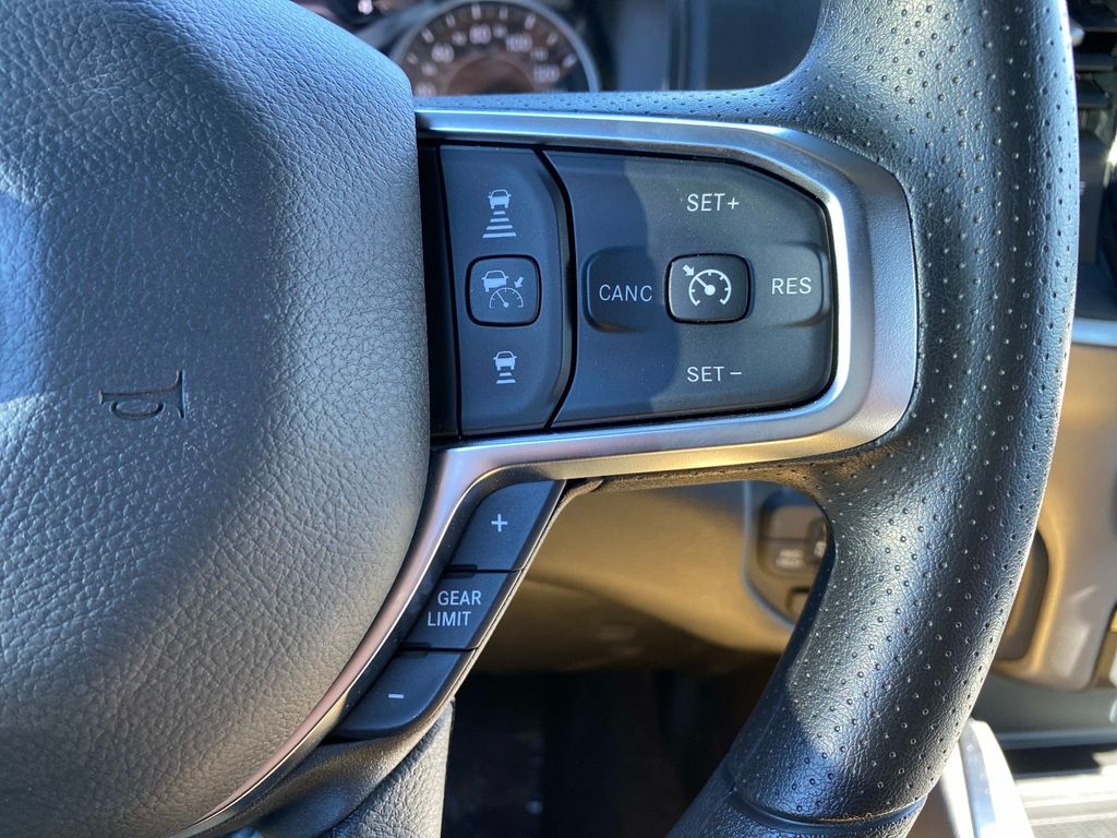 2026 RAM 1500 Express - Photo 14