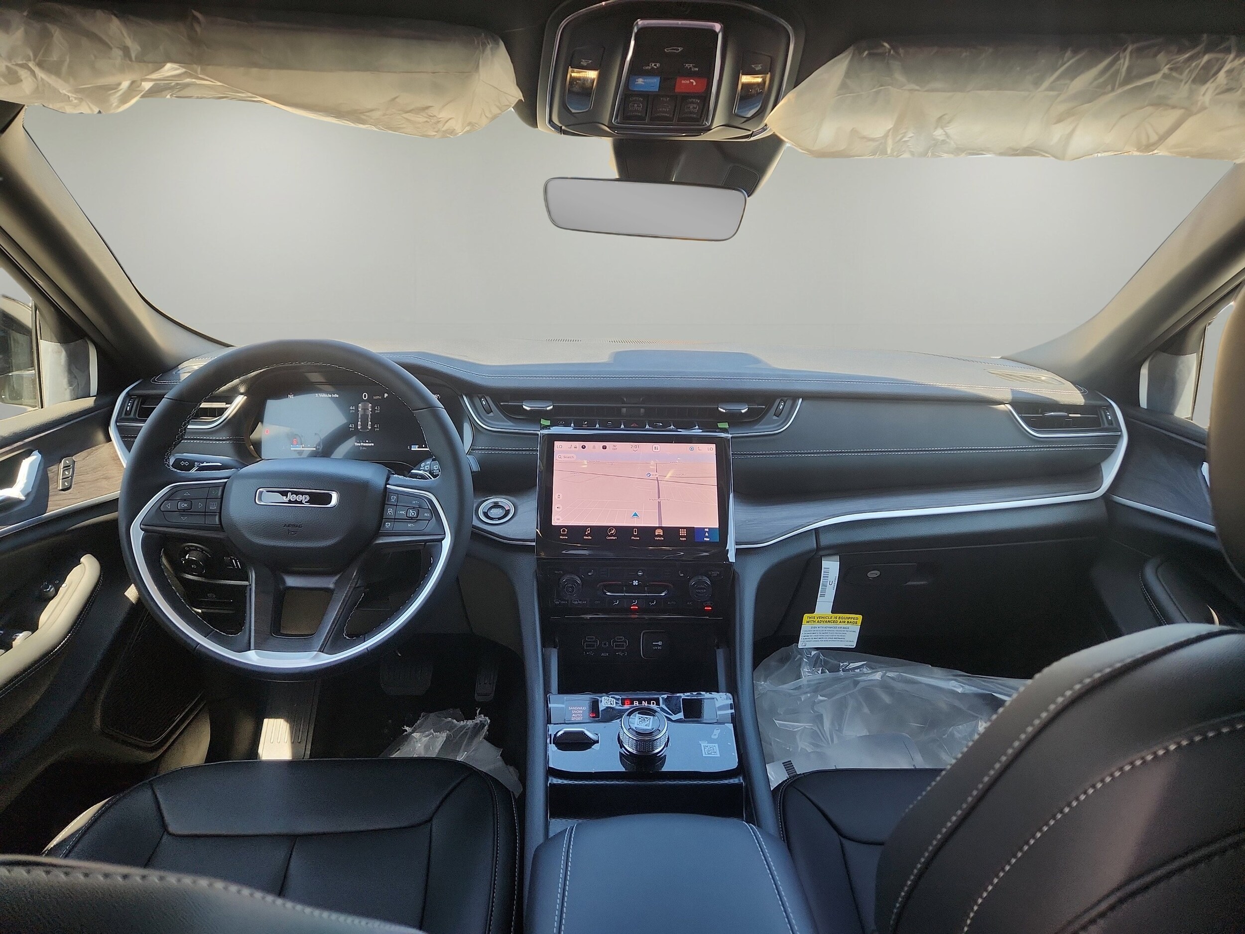 2025 Jeep Grand Cherokee Limited photo 4