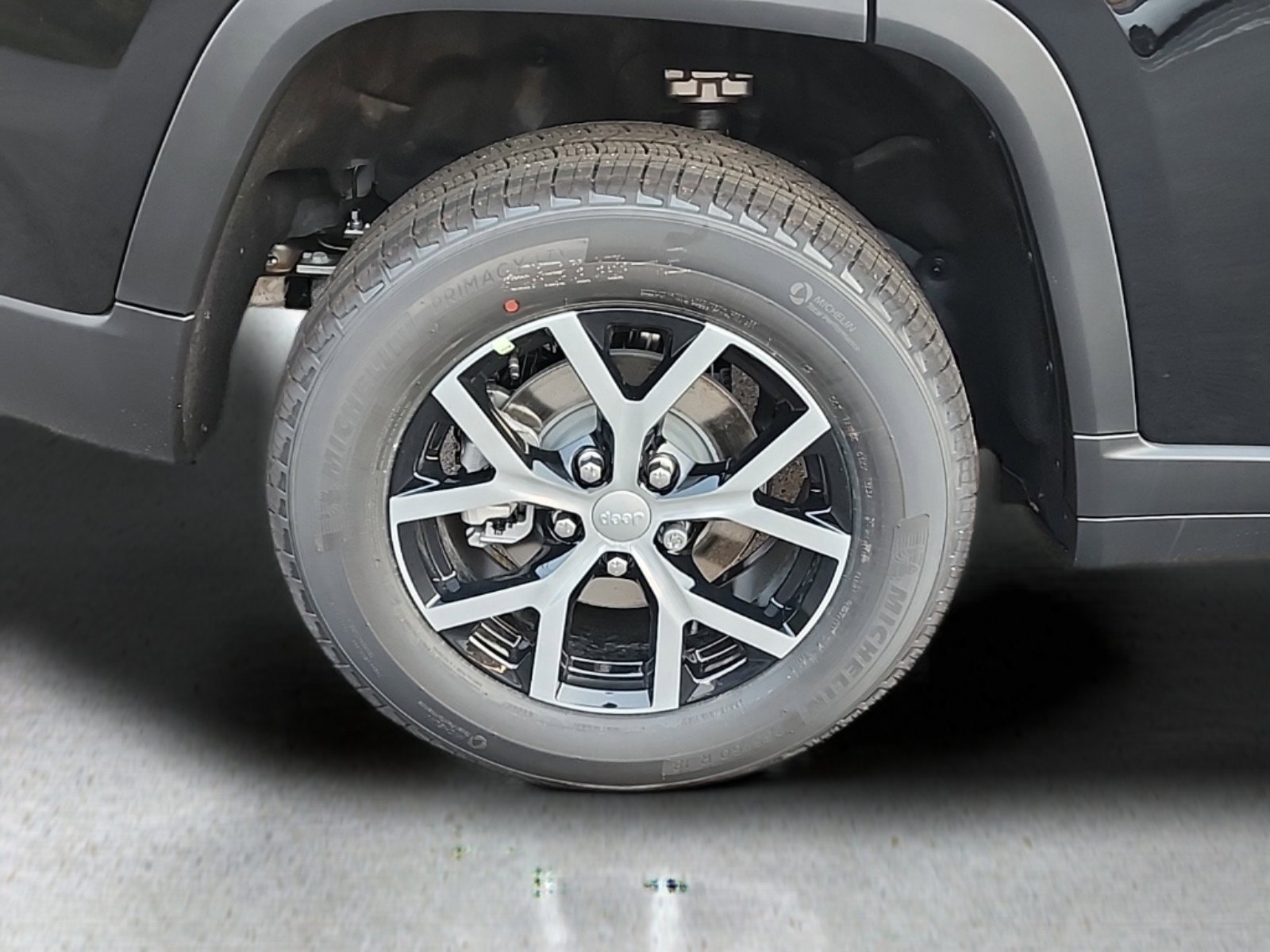 2025 Jeep Grand Cherokee Limited photo 2