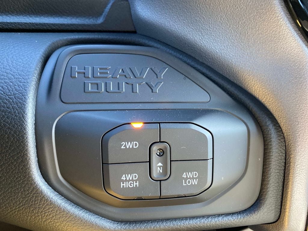 2026 RAM 2500 Big Horn - Photo 13