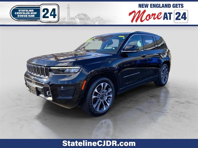 2023 Jeep Grand Cherokee Overland's photo