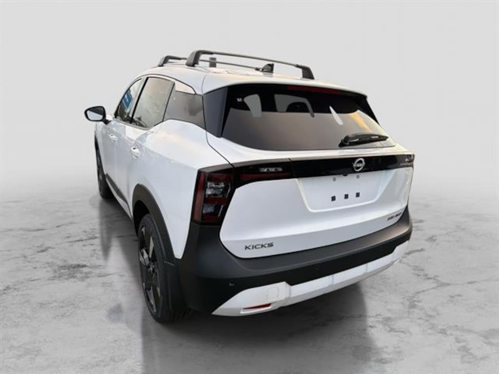 New 2026 Nissan Kicks SR SUV