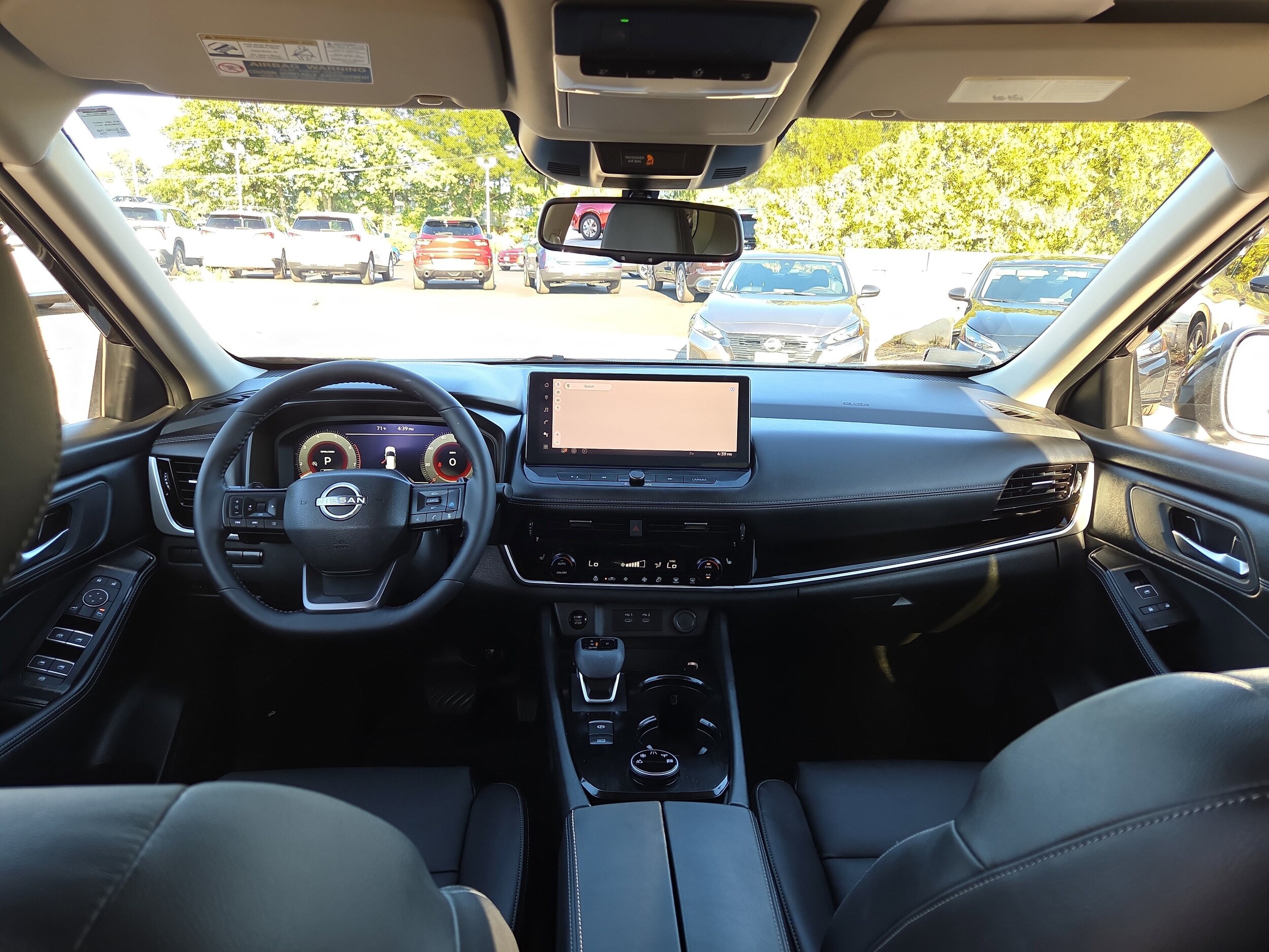 2025 Nissan Rogue SL AWD photo 3