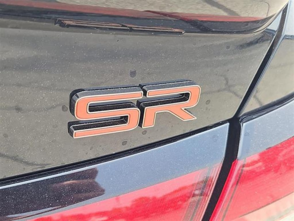 New 2025 Nissan Versa 1.6 SR Sedan